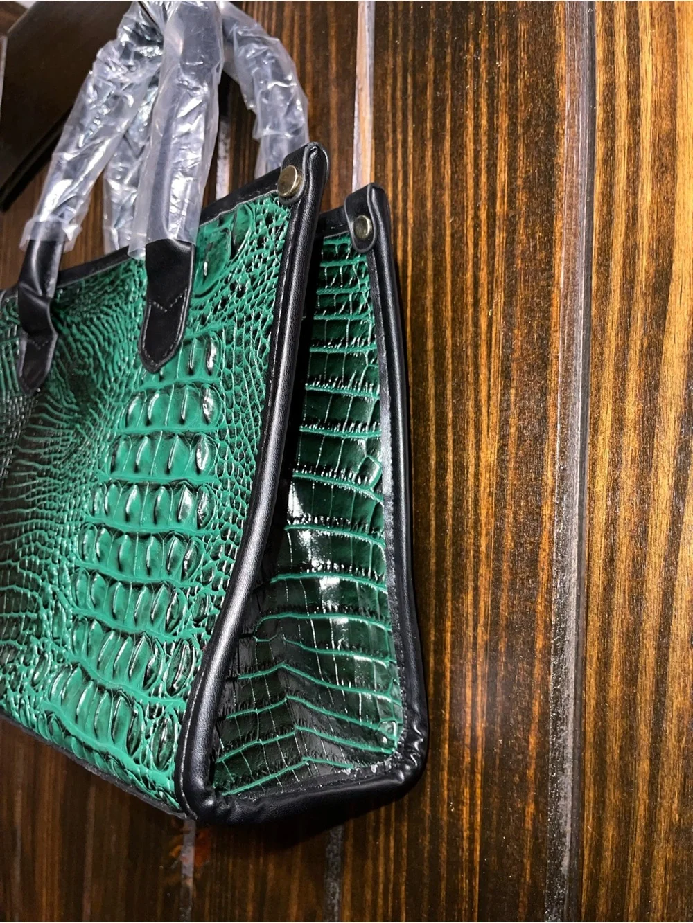 SHEIN Green Croc-Embossed Satchel with Black Trim
